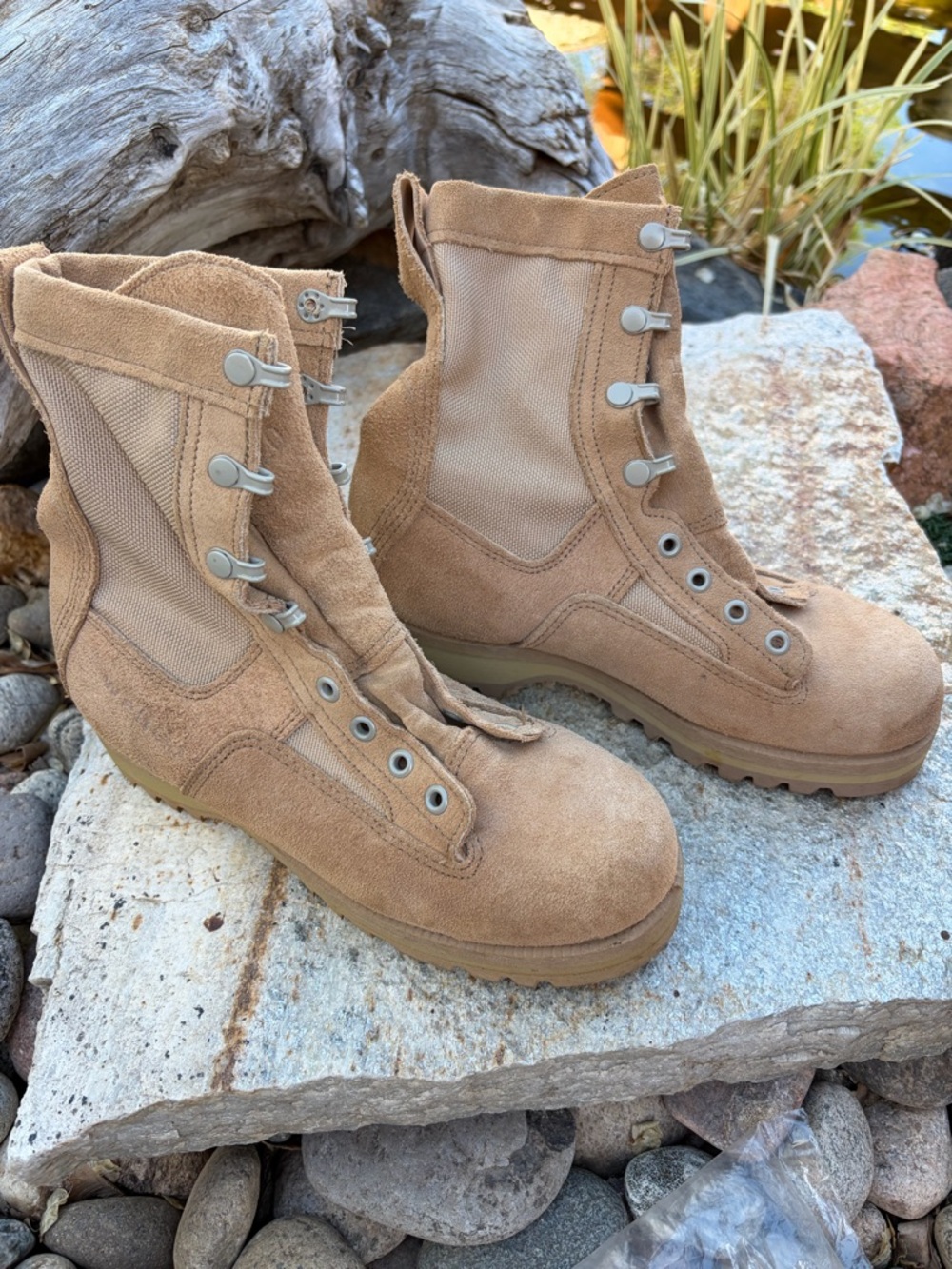 Wellco US Military Desert Boots 4.5W Tan Combat + Liners USA Made